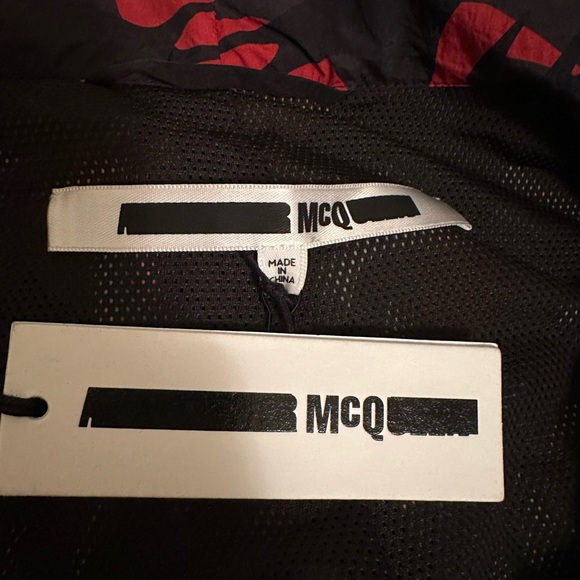 MCQ - Men - 48 - Windbreaker - Picture 5 of 5